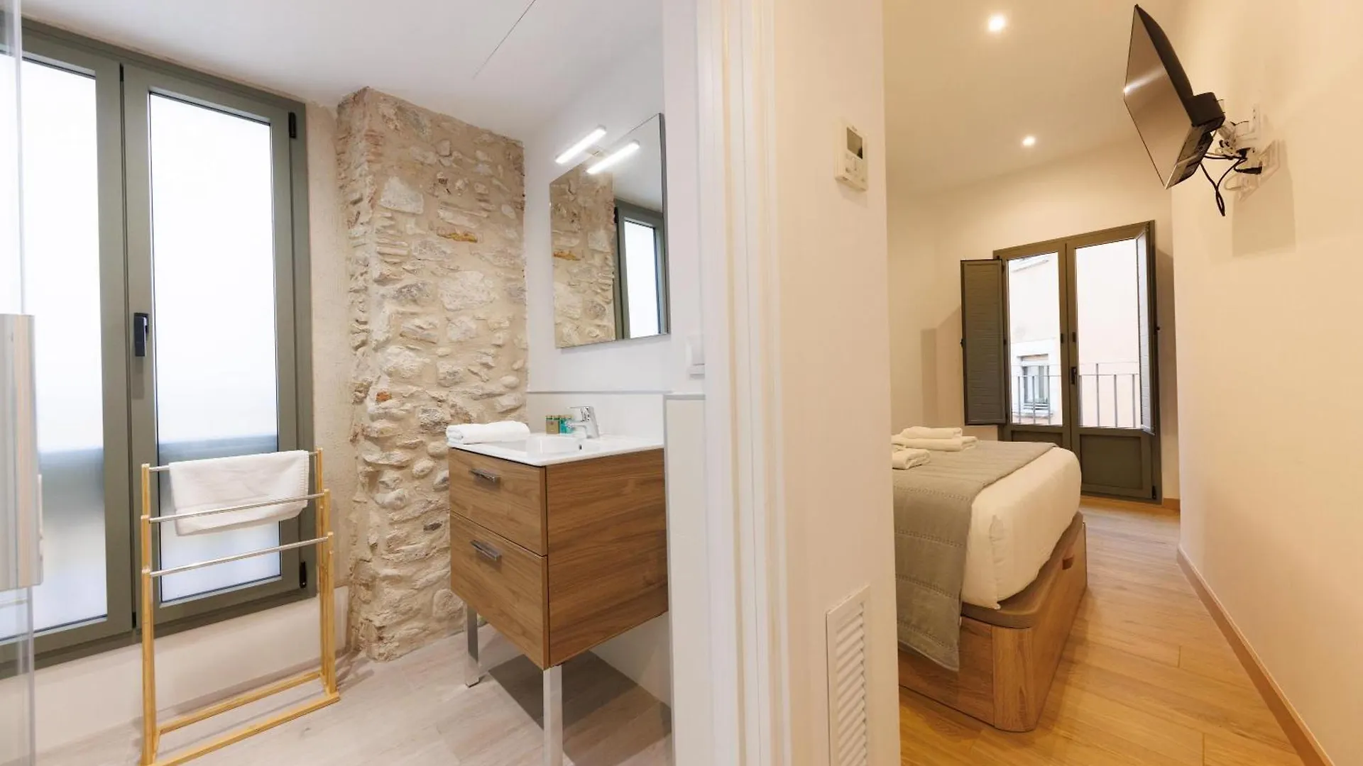 Bravissimo Pont Sant Agusti, Monthly Apartments Girona 0*,  Spain