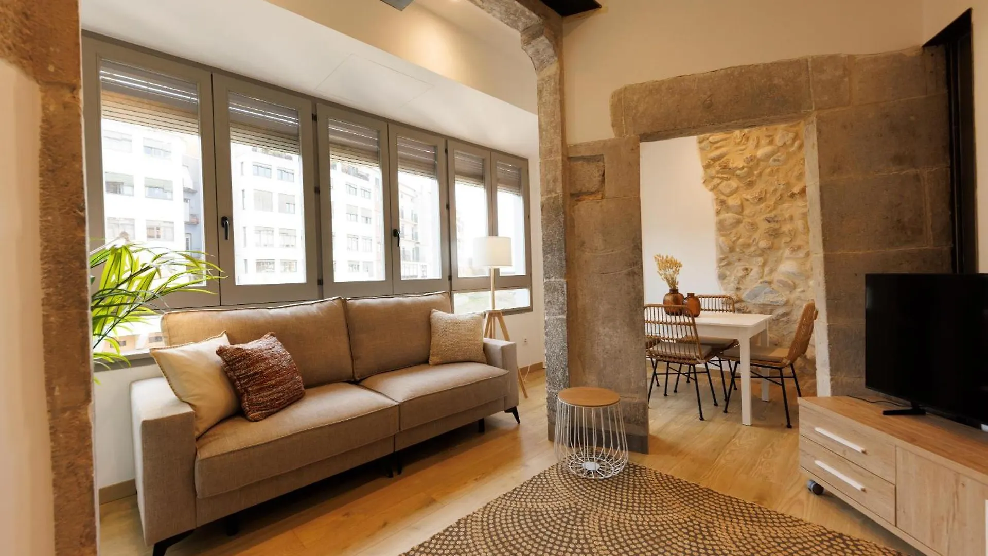 Bravissimo Pont Sant Agusti, Monthly Apartments contacts